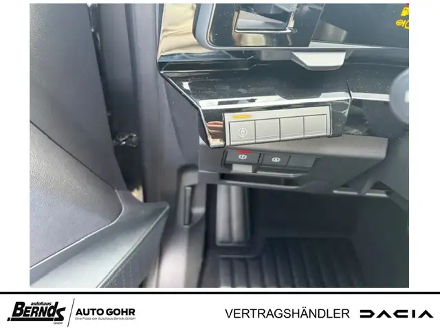 Renault Austral view 12
