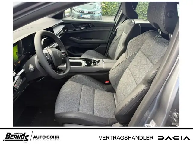Renault Austral view 8