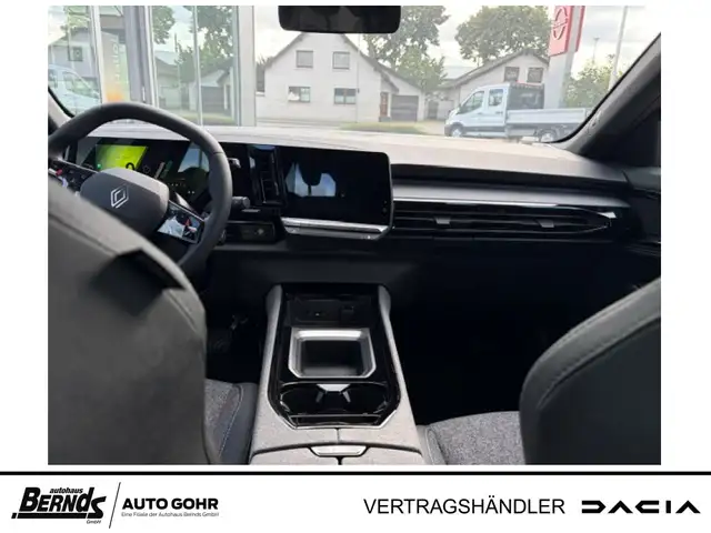 Renault Austral view 7