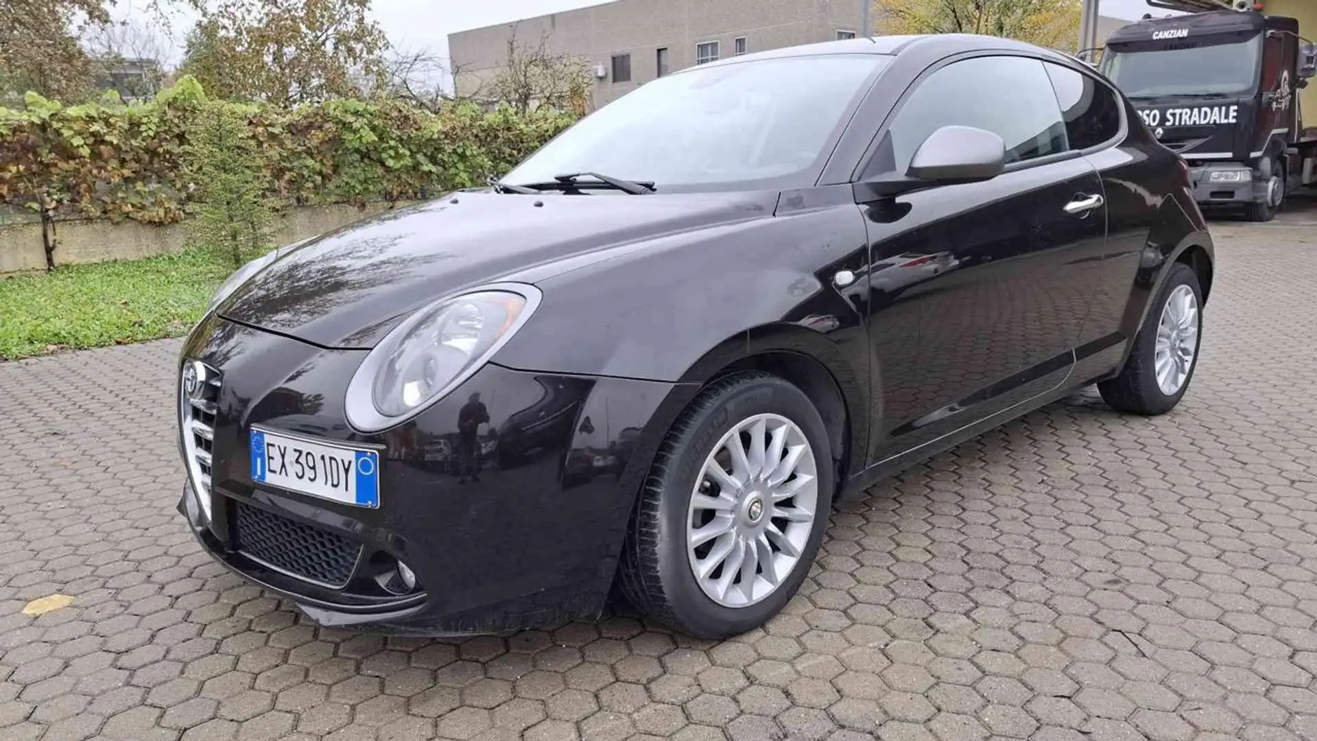 Alfa Romeo MiTo 1.4 ben. UNICO PROPRIETARIO Negro - 1