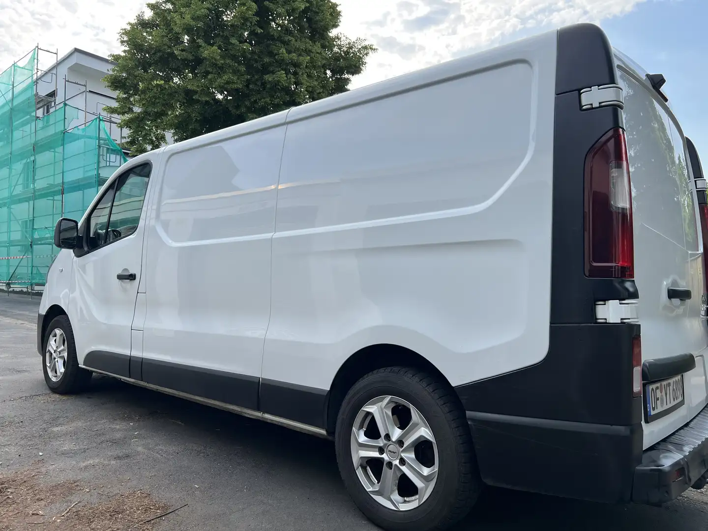 Renault Trafic - 2