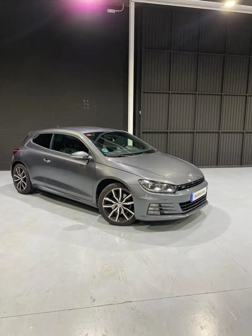 Volkswagen Scirocco 2.0 TSI BMT R-Line 132kW Gris - 2