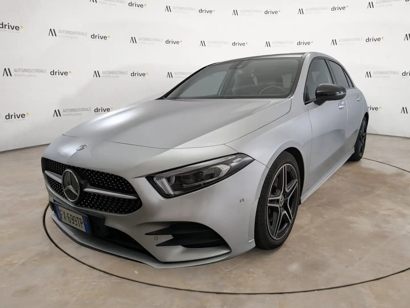 Mercedes-Benz A 200 200 d AUTOMATIC PREMIUM Srebrny - 1