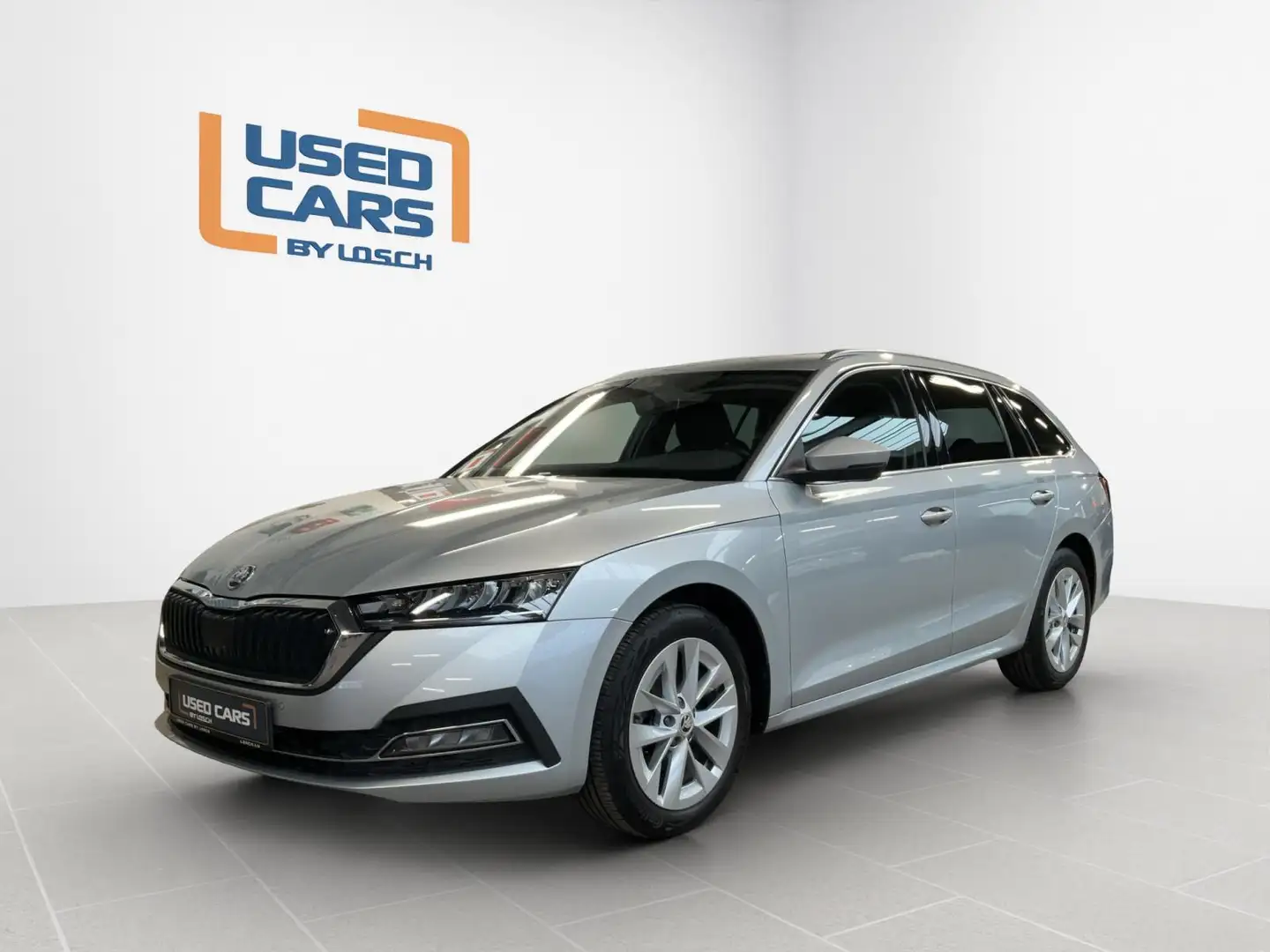 Skoda Octavia Style+DSG+AHK+Navi+LED Gris - 1