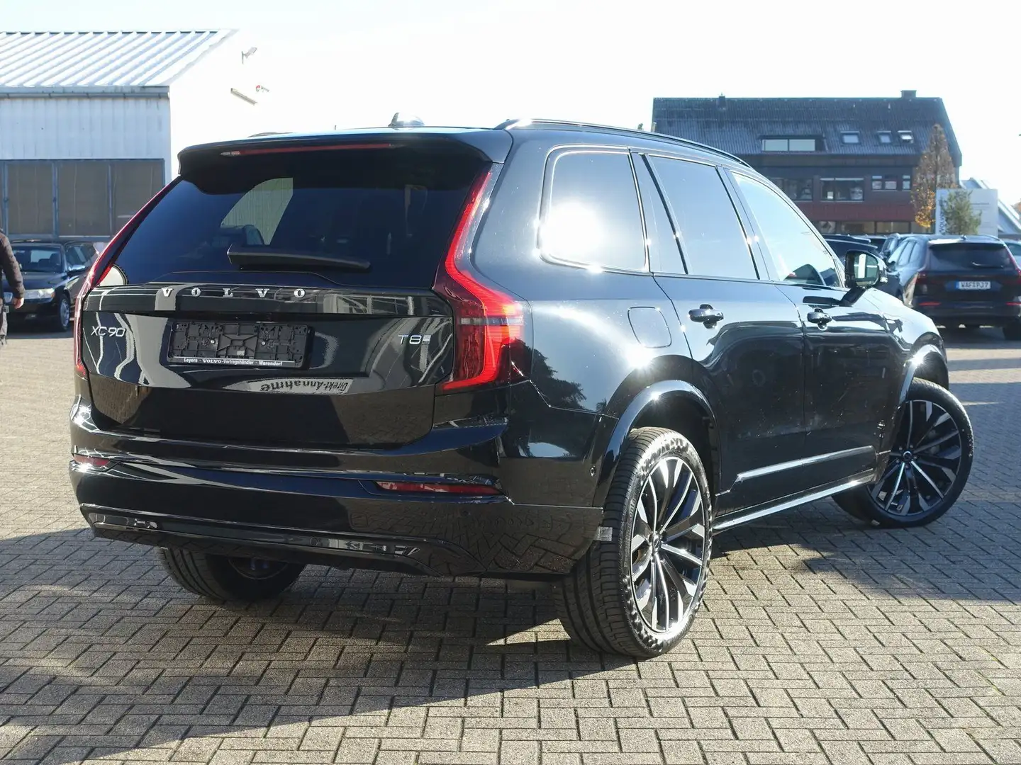 Volvo XC90 Plus Dark T8 AWD Plug-in Hybrid PANO/FOUR-C Schwarz - 2