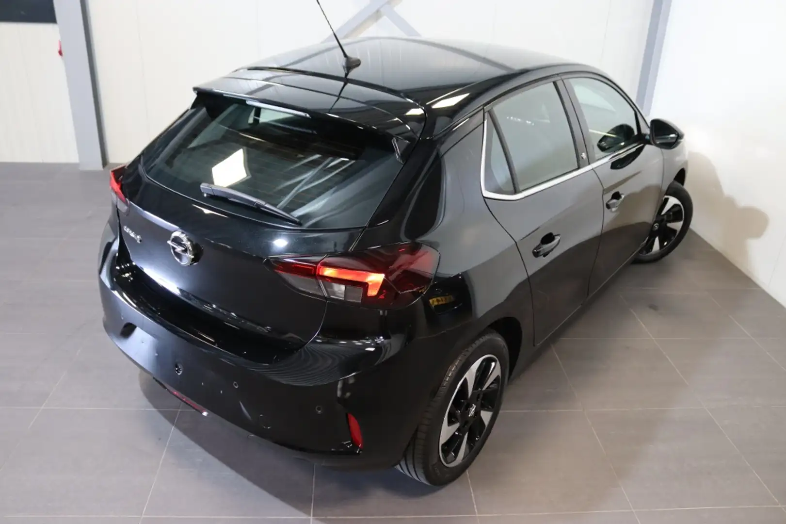 Opel Corsa-e Elegance 50 kWh|Navi|Climate|Camera|PDC|Rijklaar| Zwart - 2
