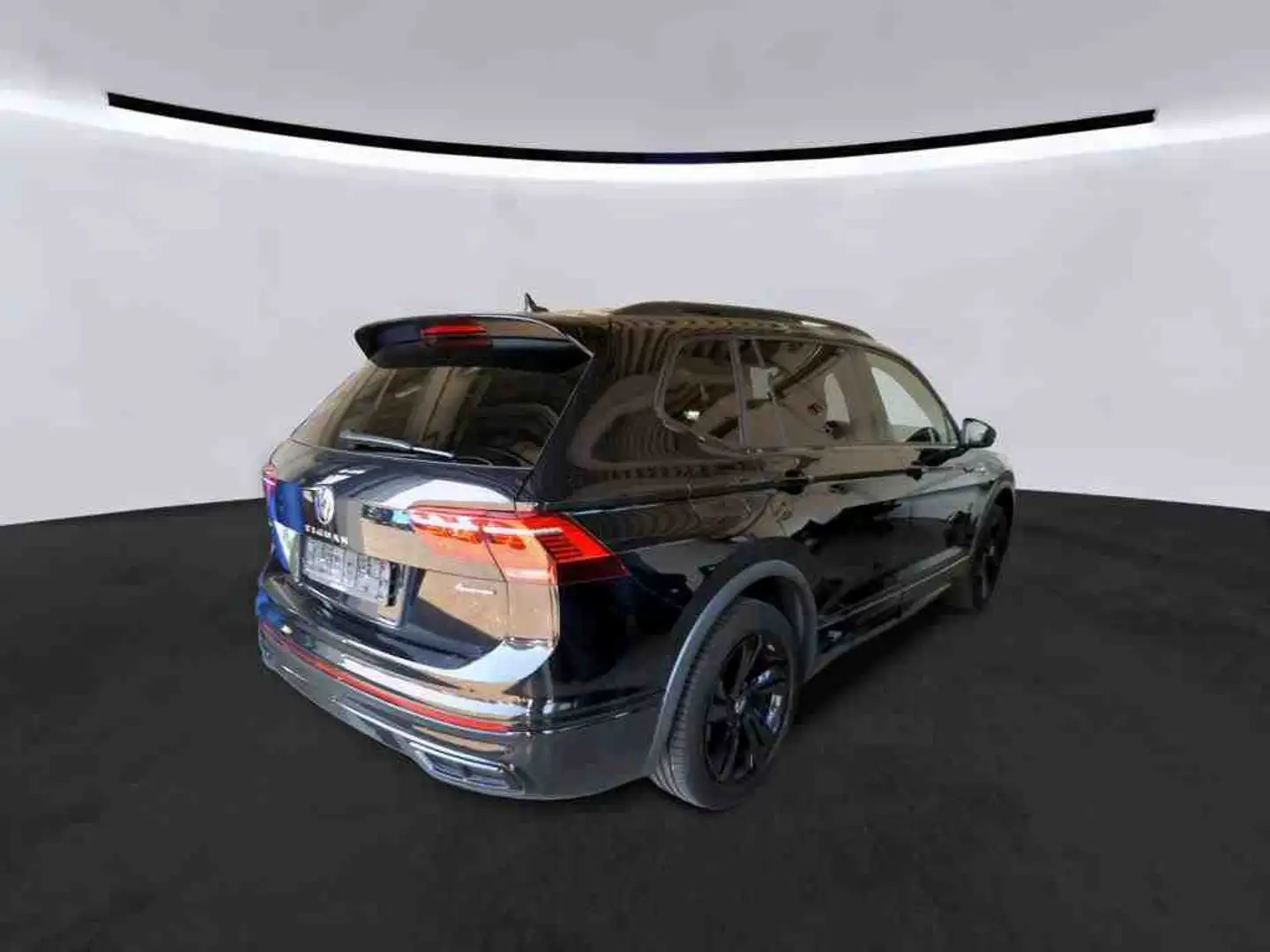 Volkswagen Tiguan Allspace R-Line 2.0TSI 4M DSG / Pano, AHK Schwarz - 2