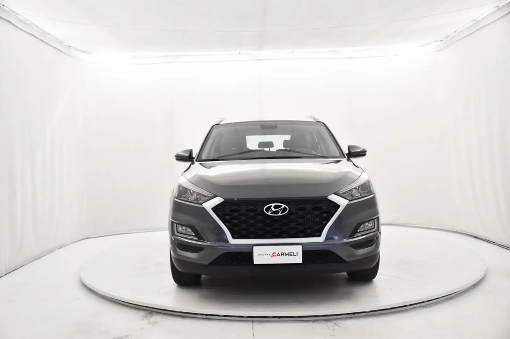 Hyundai TUCSON 1.6 crdi Xtech 2wd 115cv Grau - 2