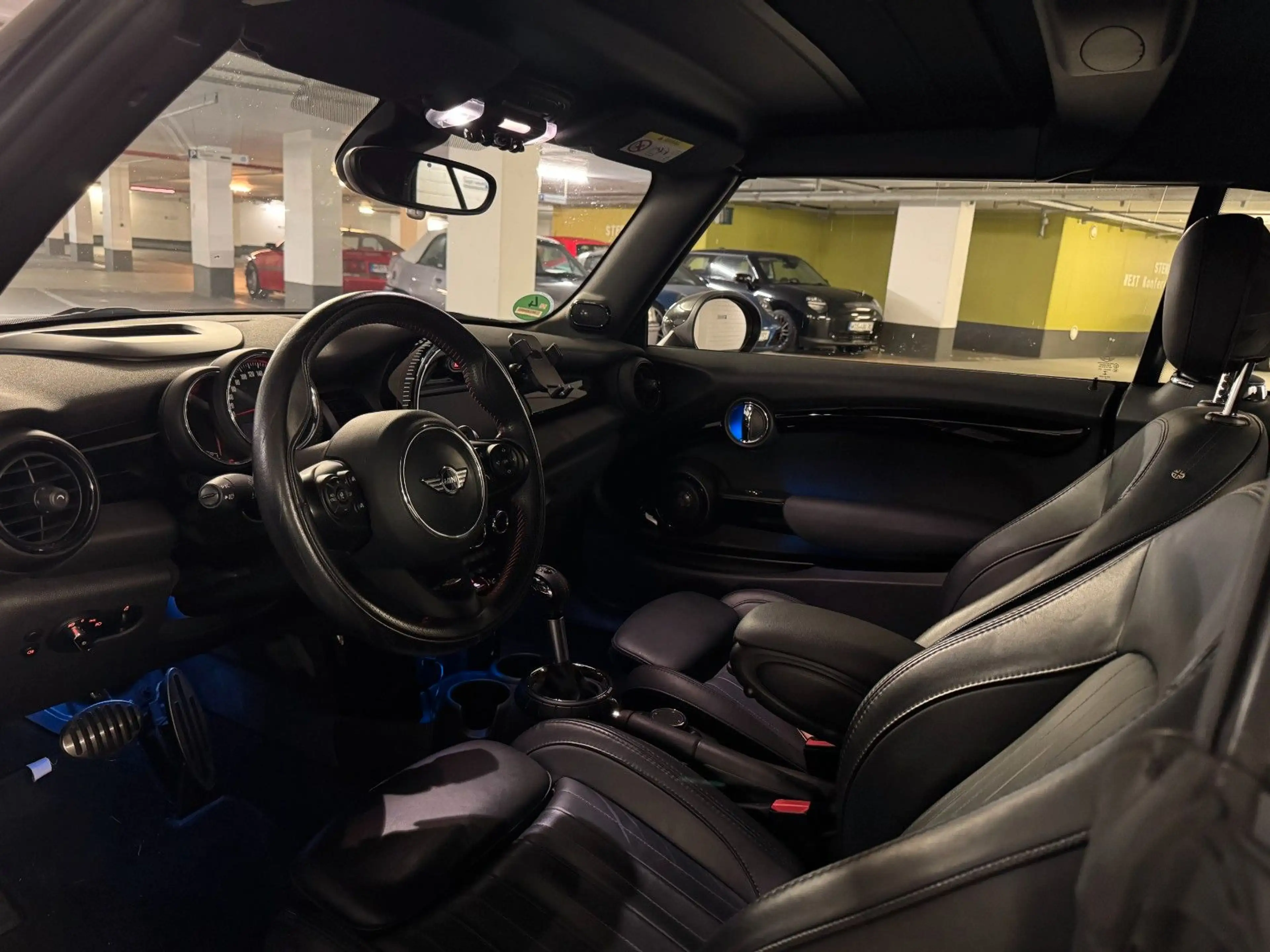 MINI John Cooper Works Cabrio John Cooper Works — photo 9