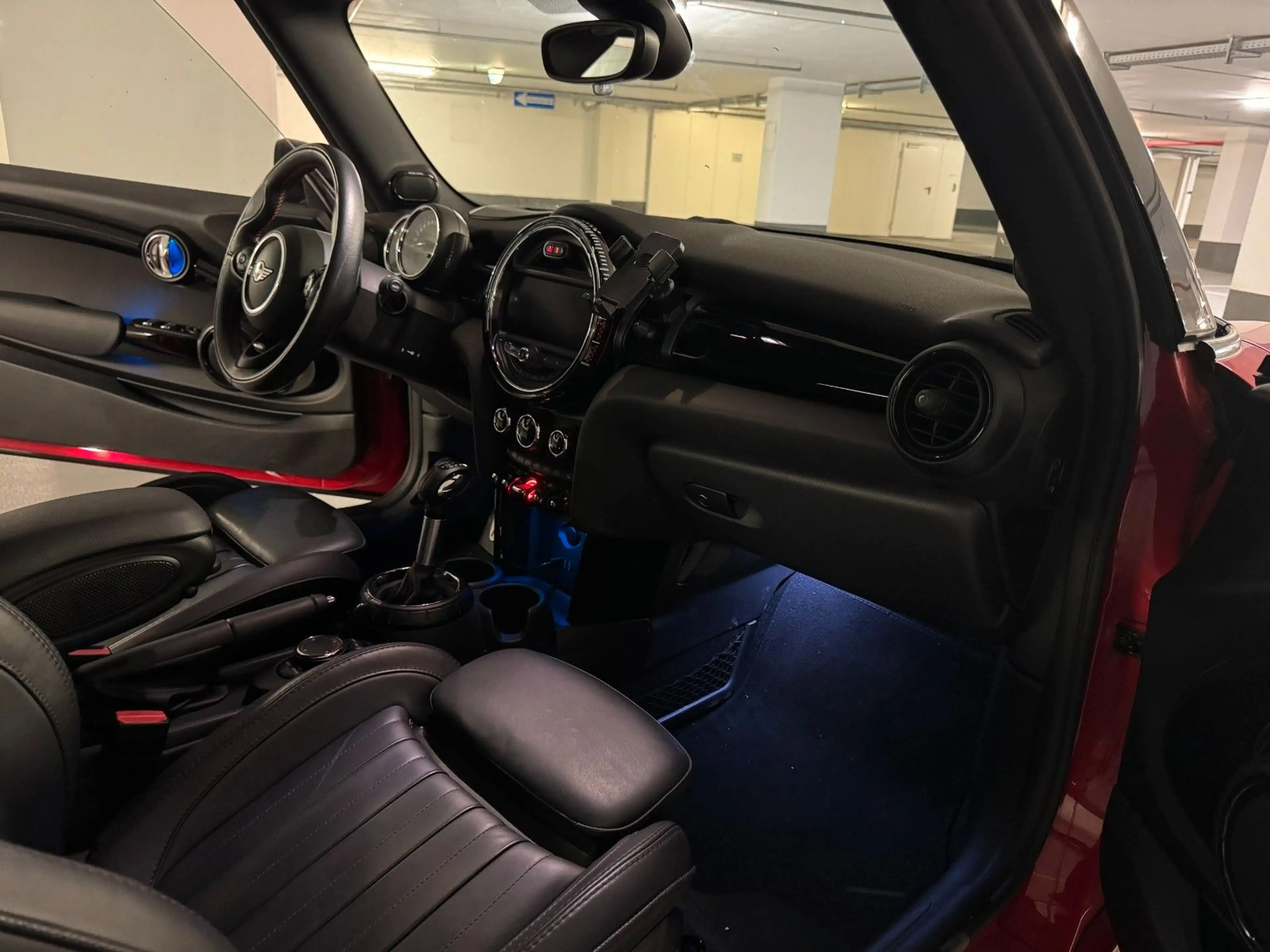 MINI John Cooper Works Cabrio John Cooper Works — photo 10