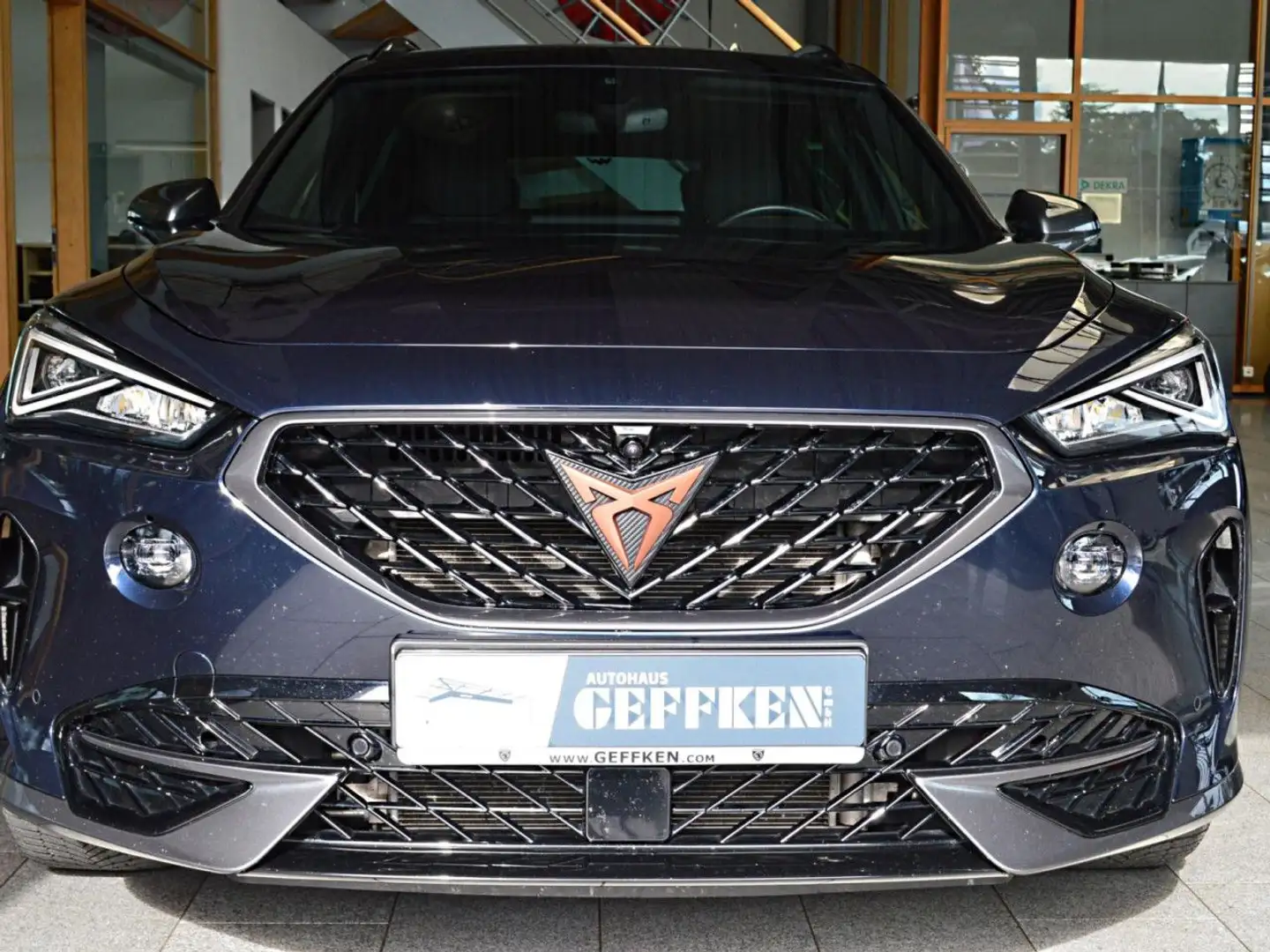 CUPRA Formentor 1.5 TSI, 360, AHK, ACC, DAB, Navi! LED Modrá - 2