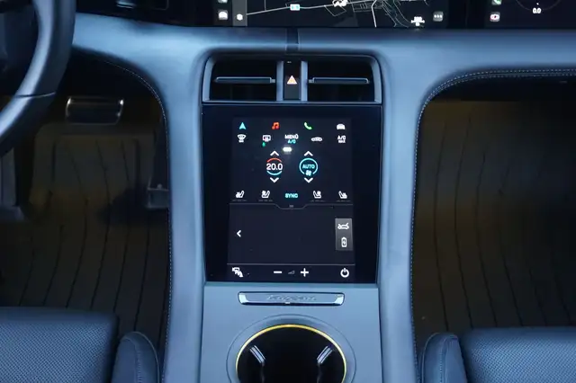 Porsche Taycan view 15