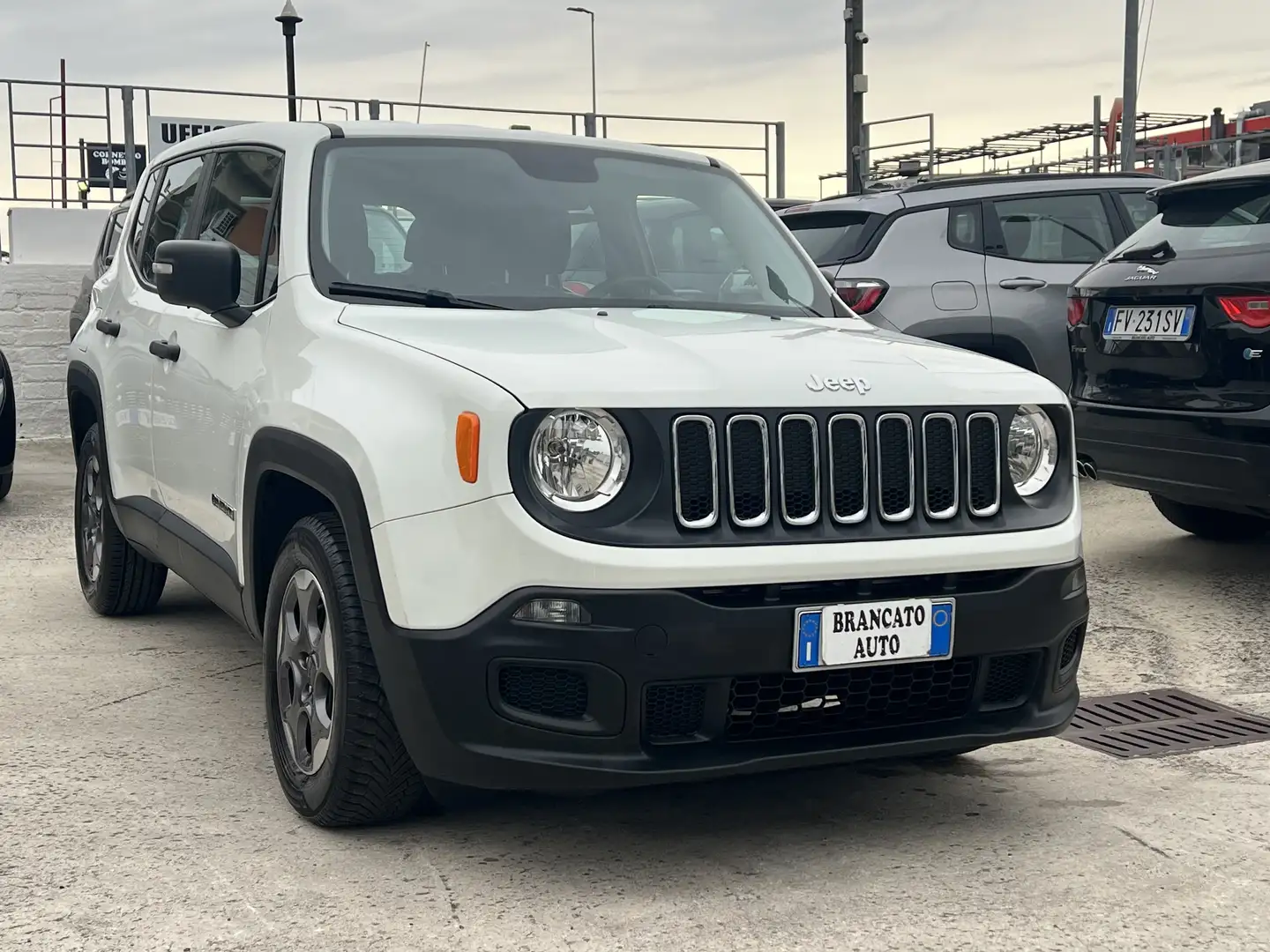 Jeep Renegade 1.6 e-torq e Sport 110cv PREZZO REALE Bianco - 1