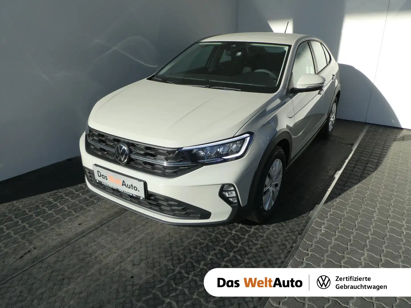 Volkswagen Taigo 4Me TSI Grau - 1