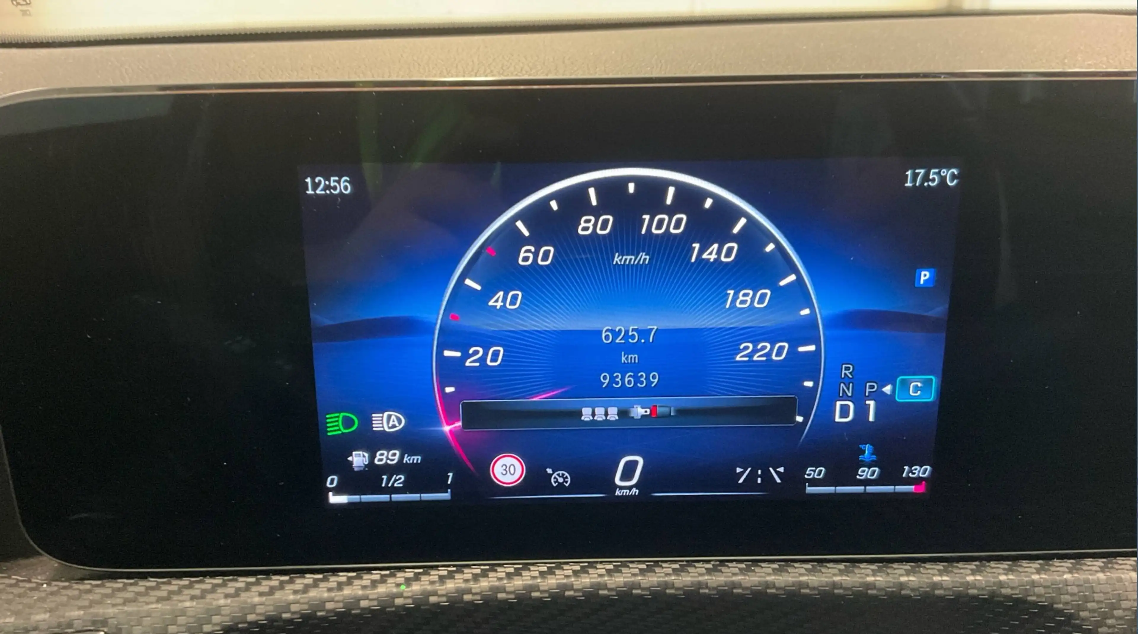 Mercedes-Benz A 200 A 200d WIDESCREEN+MBUX PREMIUM/RÜFKAM/DAB/PARK+SPURASSIST/LENKRAD HEIZBAR/RS-RDK — photo 5