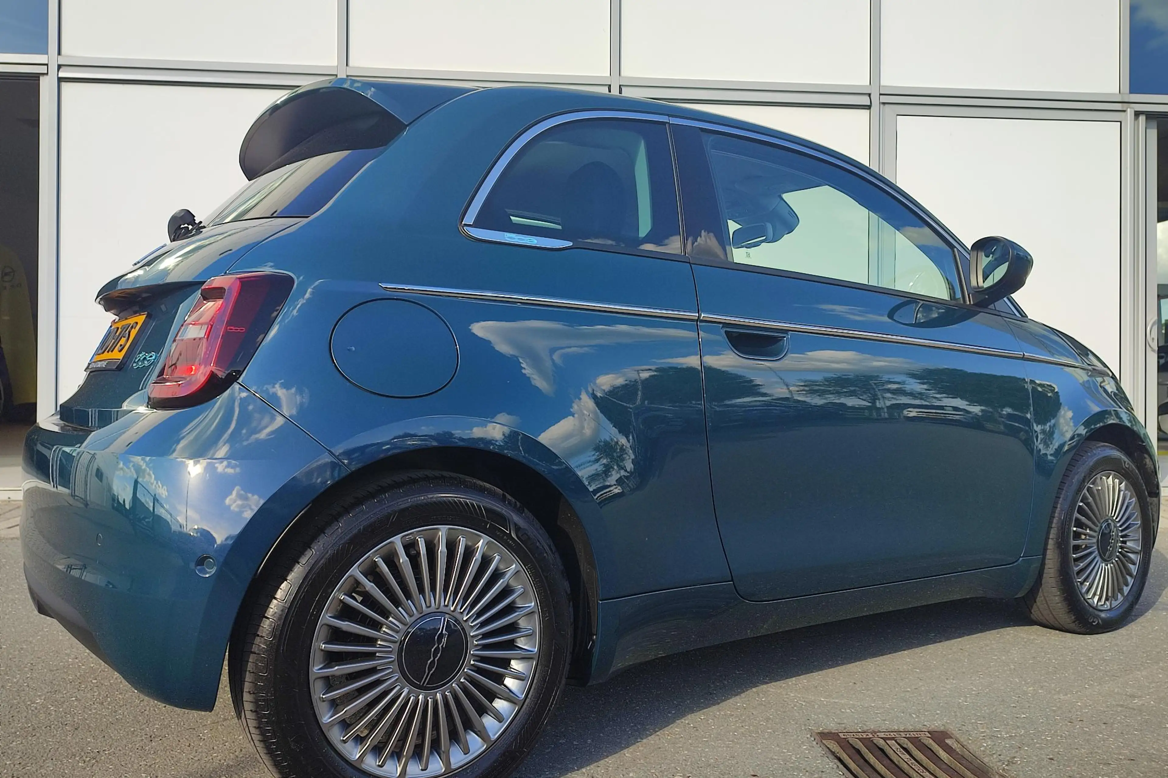 Fiat 500 ICON 42 kWh | 95,6% SOH | Navigatie via app | Clim — photo 3