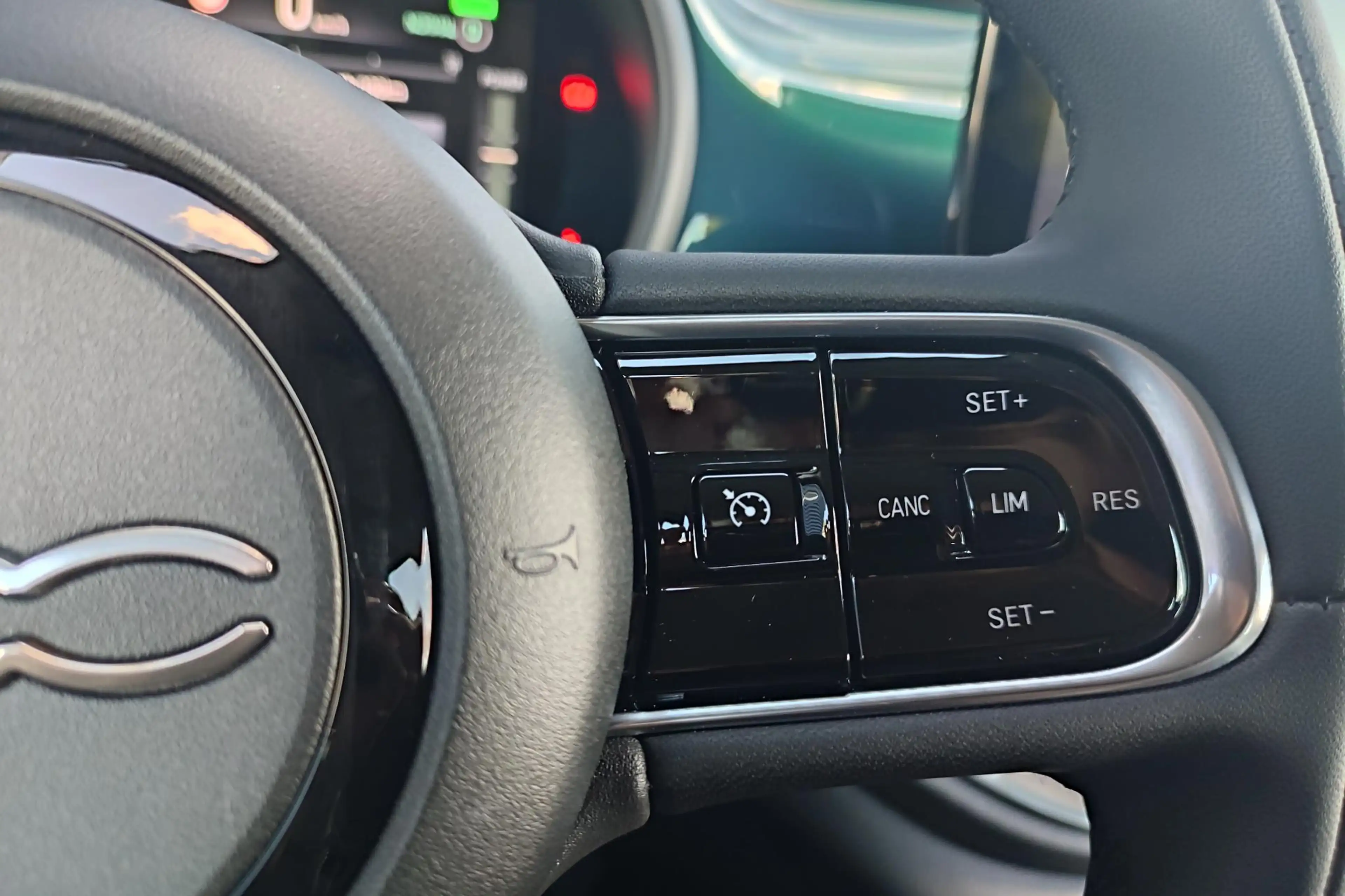 Fiat 500 ICON 42 kWh | 95,6% SOH | Navigatie via app | Clim — photo 11