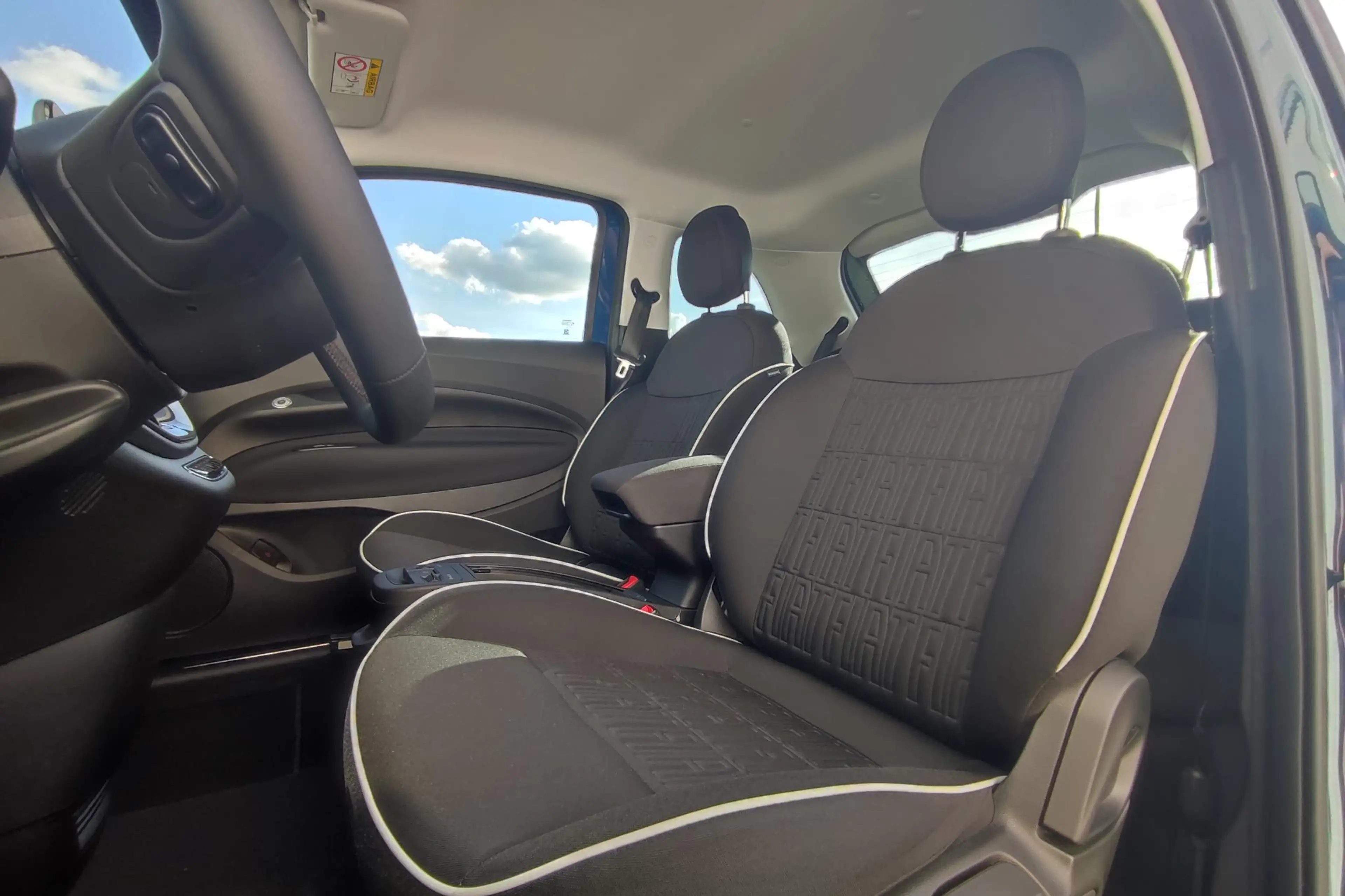 Fiat 500 ICON 42 kWh | 95,6% SOH | Navigatie via app | Clim — photo 7