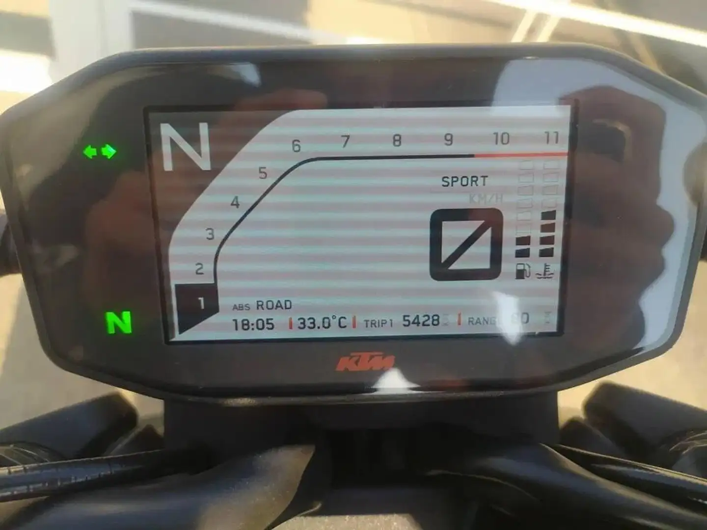 KTM 890 Duke Narancs - 1