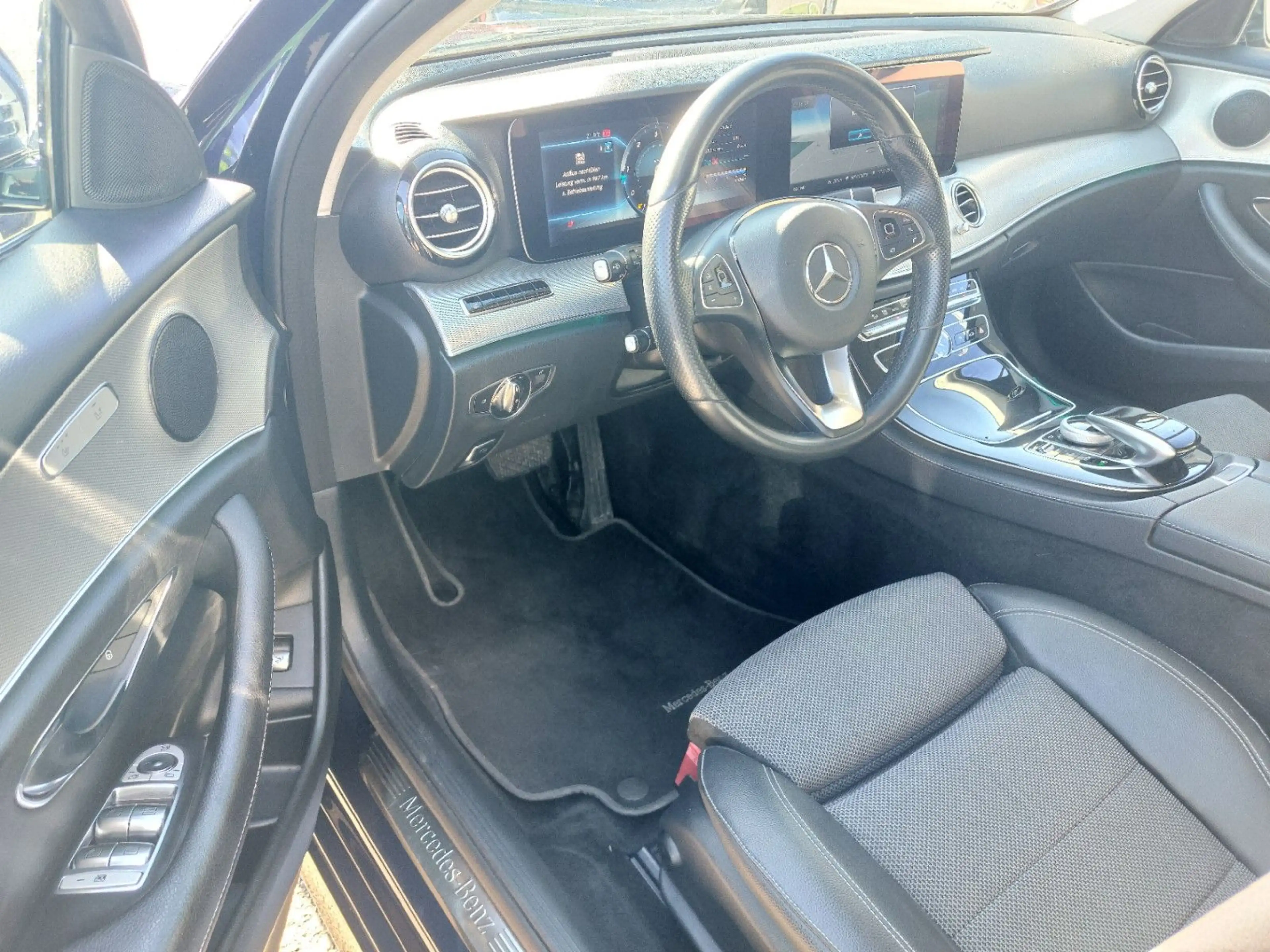 Mercedes-Benz E 200 E -Klasse T-Modell E 200 d AMG-Line AHK — photo 13