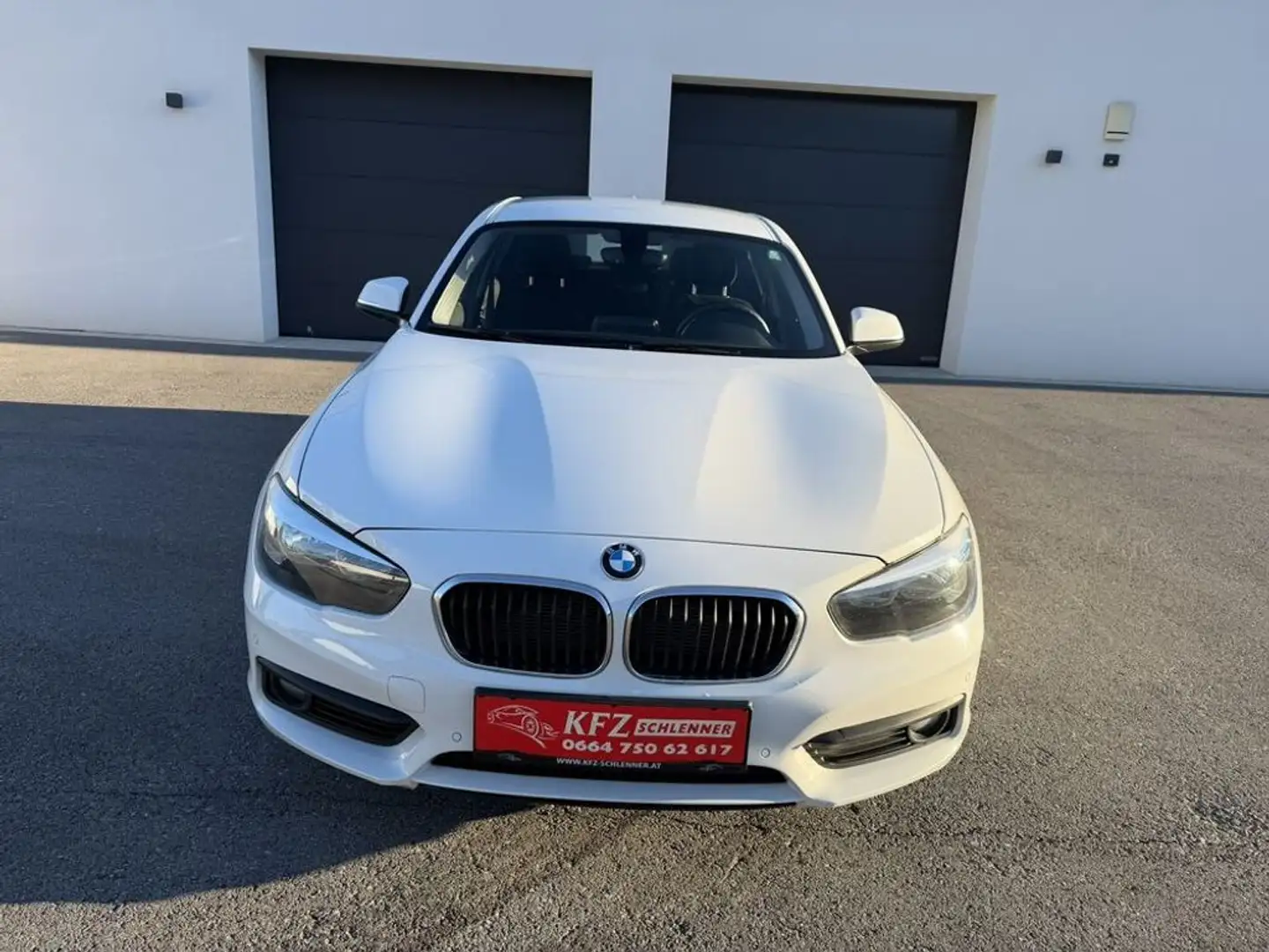 BMW 114 d Advantage/Navi/Kamera Weiß - 2