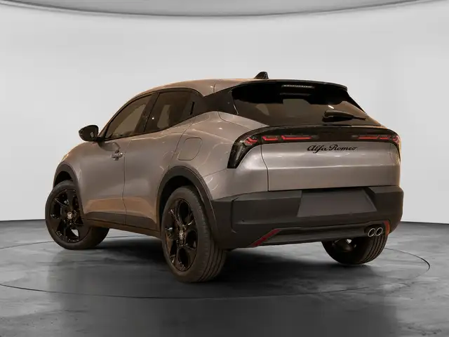 Alfa Romeo Junior view 5