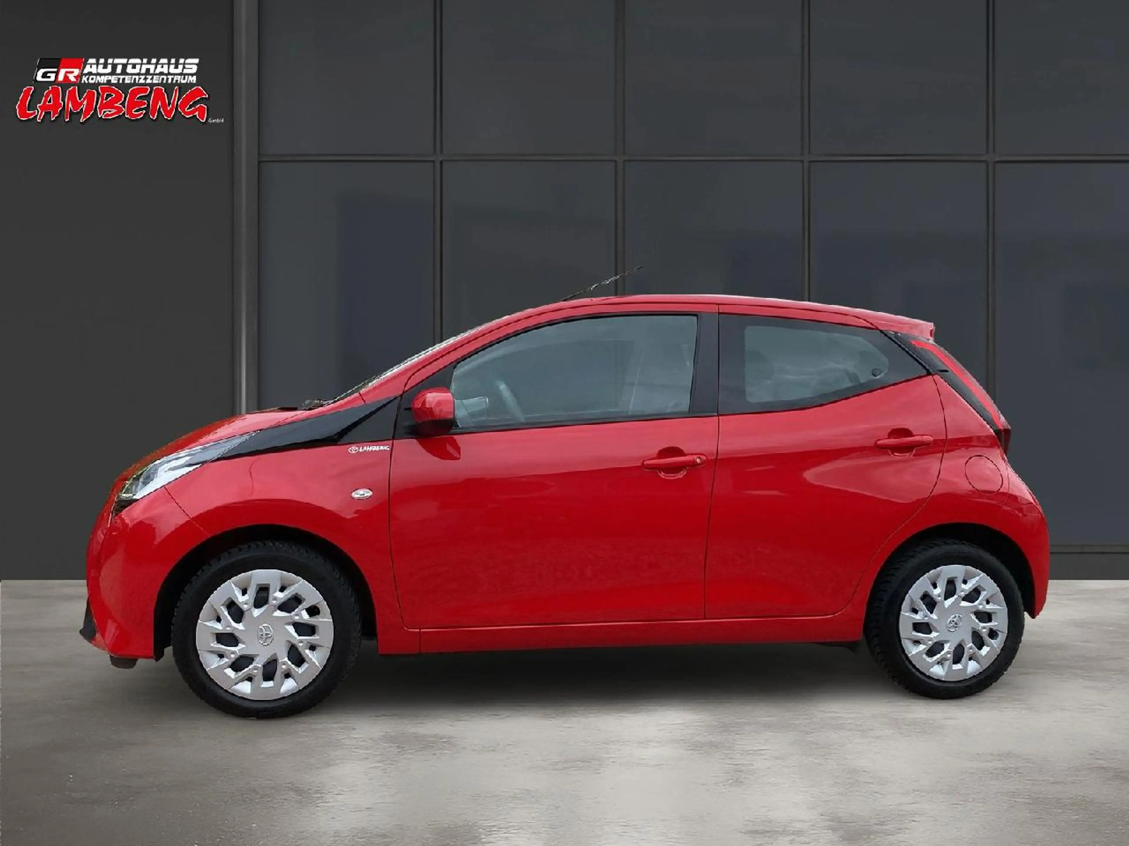 Toyota Aygo x-cite — photo 3