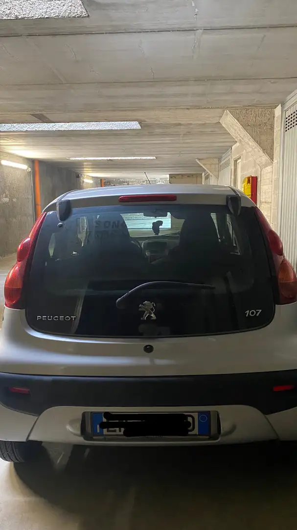 Peugeot 107 107 5p 1.0 12v Access Grigio - 2