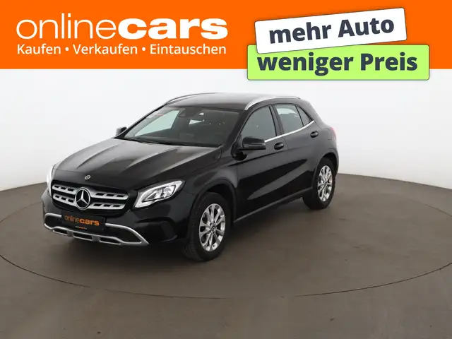 Mercedes-Benz GLA 180 Urban Aut LED LEDER NAVI R-CAM TEMPOMAT