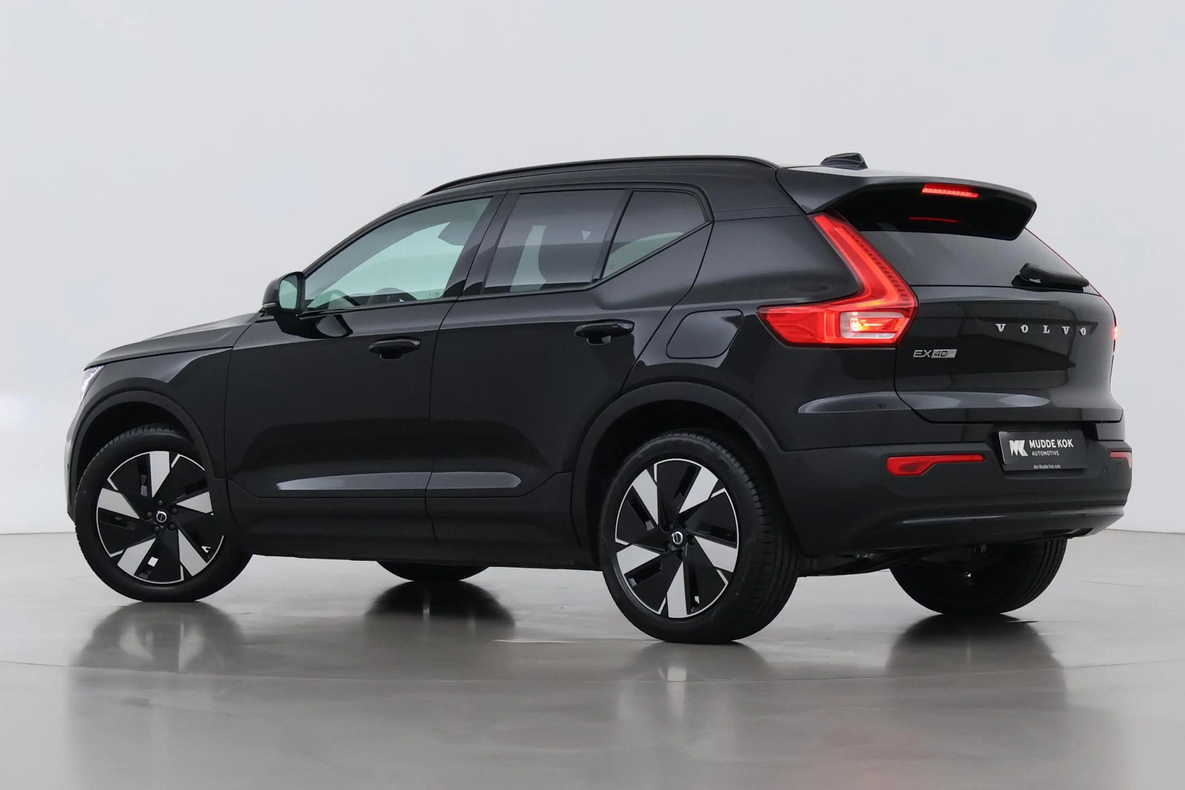 Volvo EX40 Single Motor Extended Range Plus | 82 kWh | Harman — photo 2