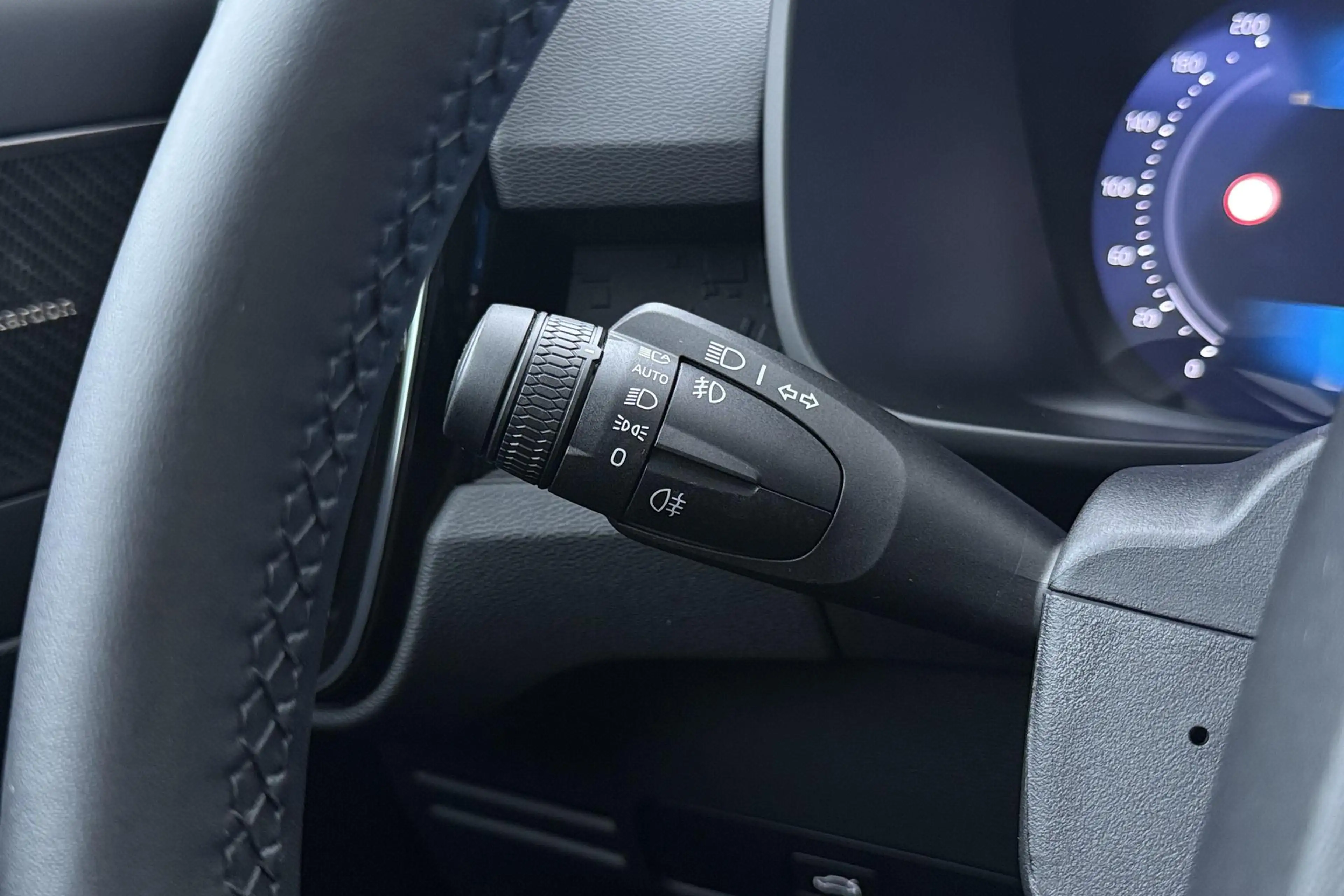 Volvo EX40 Single Motor Extended Range Plus | 82 kWh | Harman — photo 40