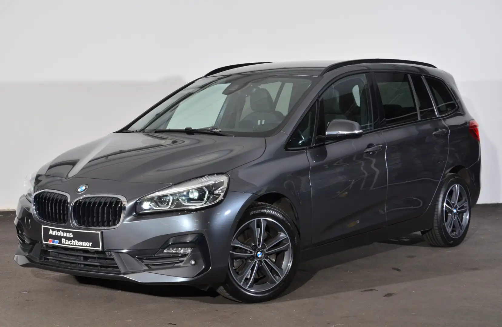 BMW 218 d xDrive Grau - 1