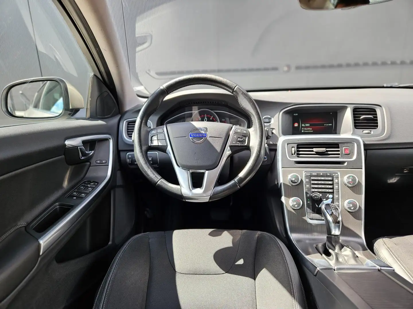 Volvo S60 1.5 T2 Kinetic Automaat Nap Navigatie Parkeersenso Grijs - 2