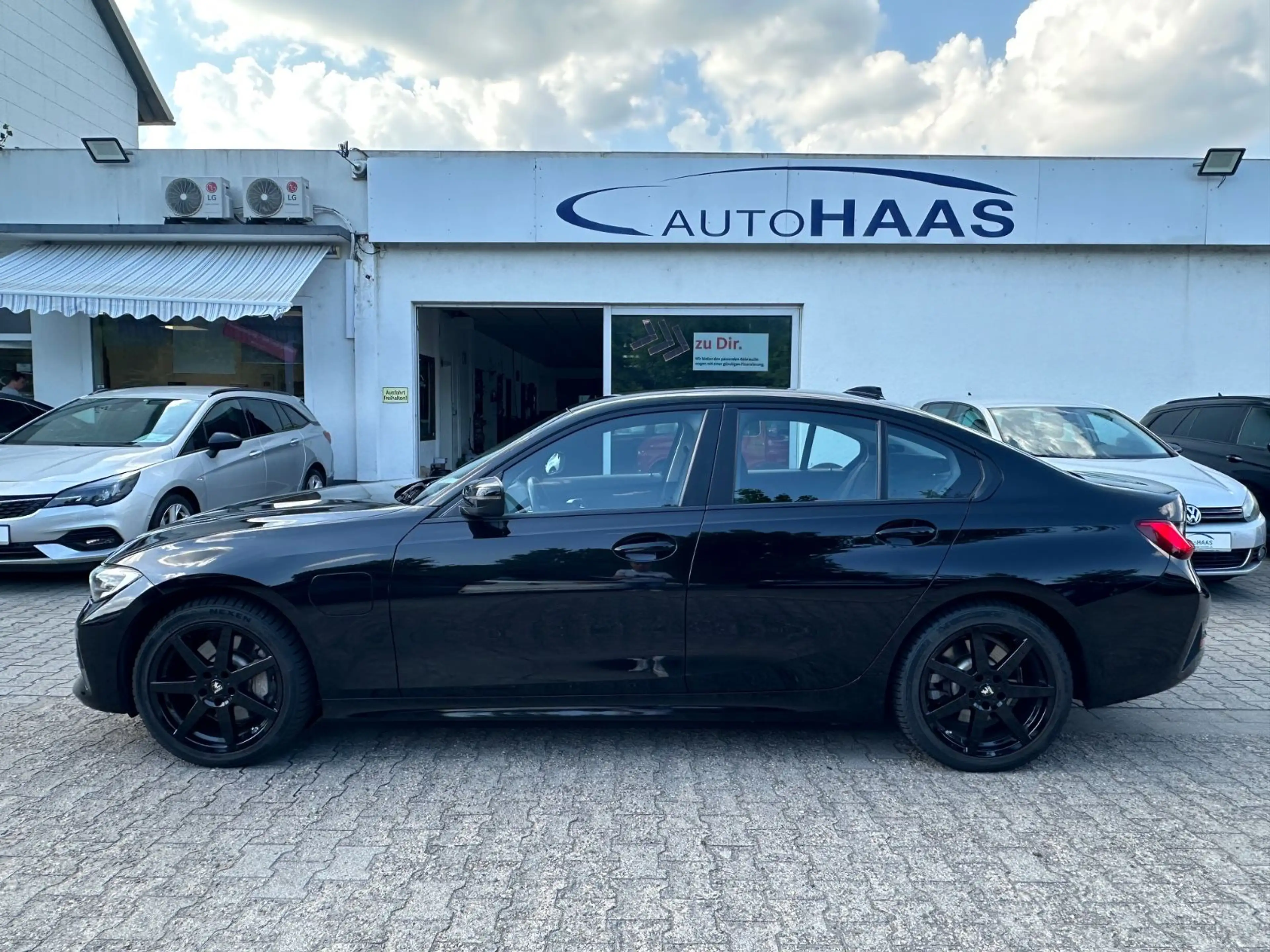 BMW 330 e Advantage Automatik *PDC*Klima*Sitzheizung — photo 2