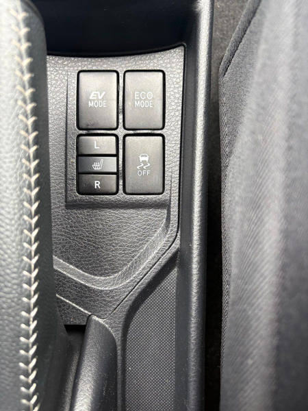 Toyota Yaris Hybrid Y20 Team D **CARPLAY** — photo 11