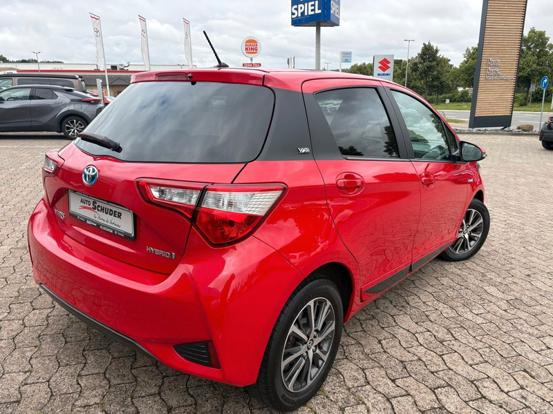 Toyota Yaris Hybrid Y20 Team D **CARPLAY** — photo 2