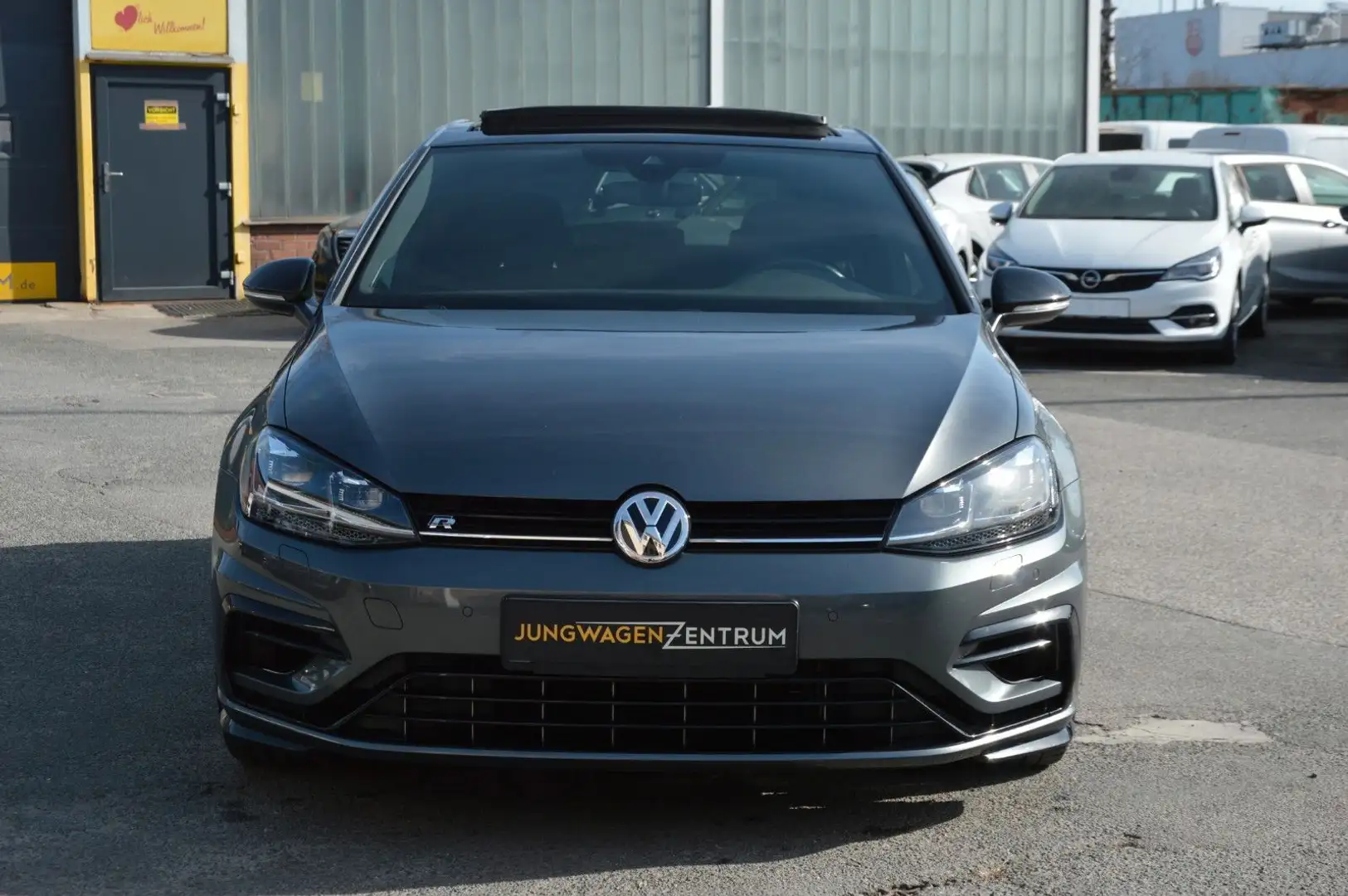 Volkswagen Golf VII Lim. R"DYNAUDIO"LED"PANO"NAVI"SITZHZ" Gris - 2