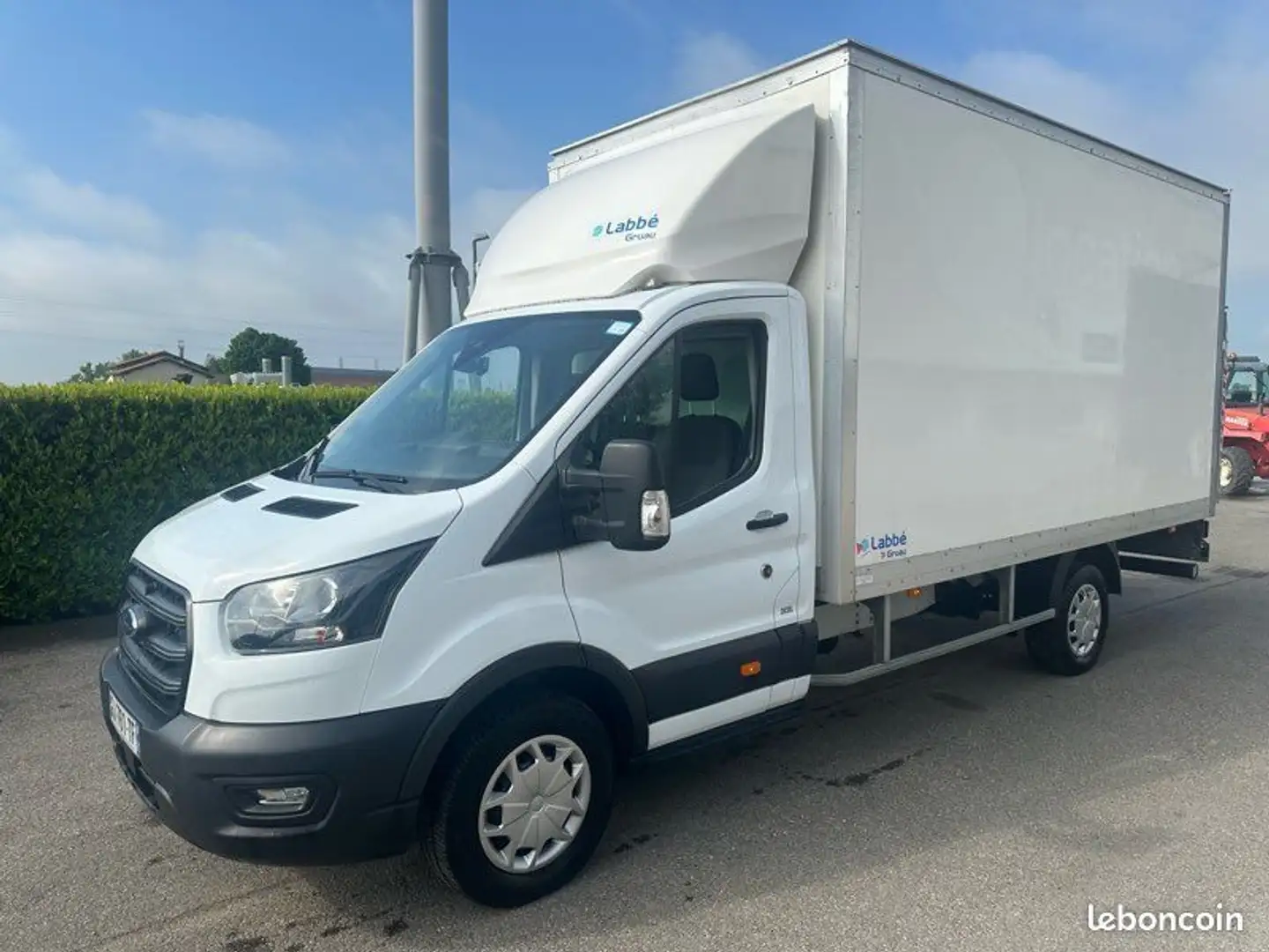 Ford Transit 24990 ht caisse 20m3 hayon 2022 - 2
