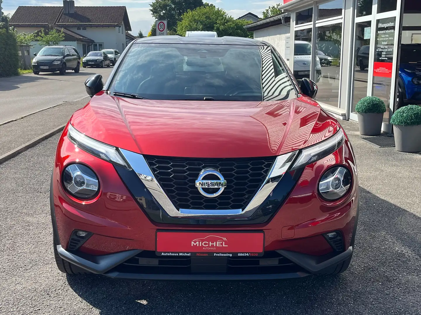 Nissan Juke Tekna, BOSE, AHK, 360°KAM, NAVI, SHZ Rojo - 1