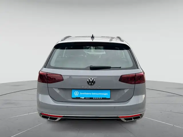 Volkswagen Passat view 7