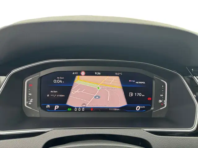 Volkswagen Passat view 9