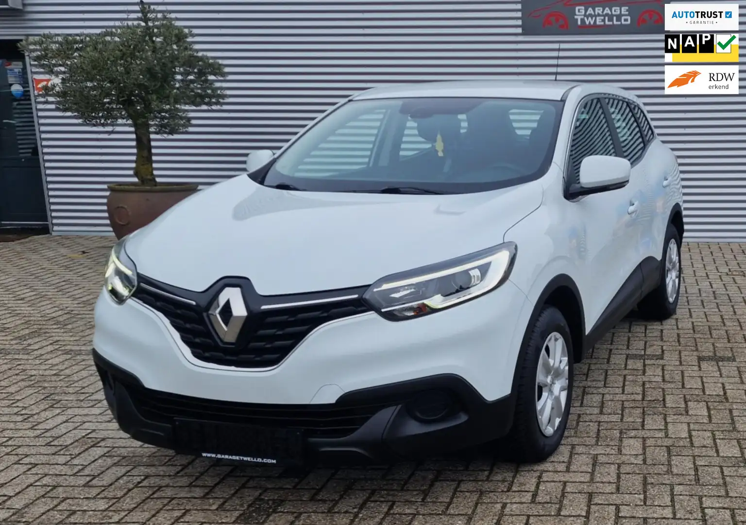 Renault Kadjar 1.2 TCe airco, cruise control, trekhaak, getint gl - 1