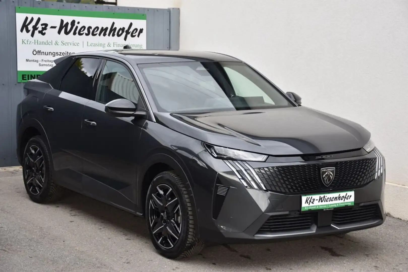 Peugeot 3008 Hybrid 136 Allure Automatik / Service NEU / Grau - 1