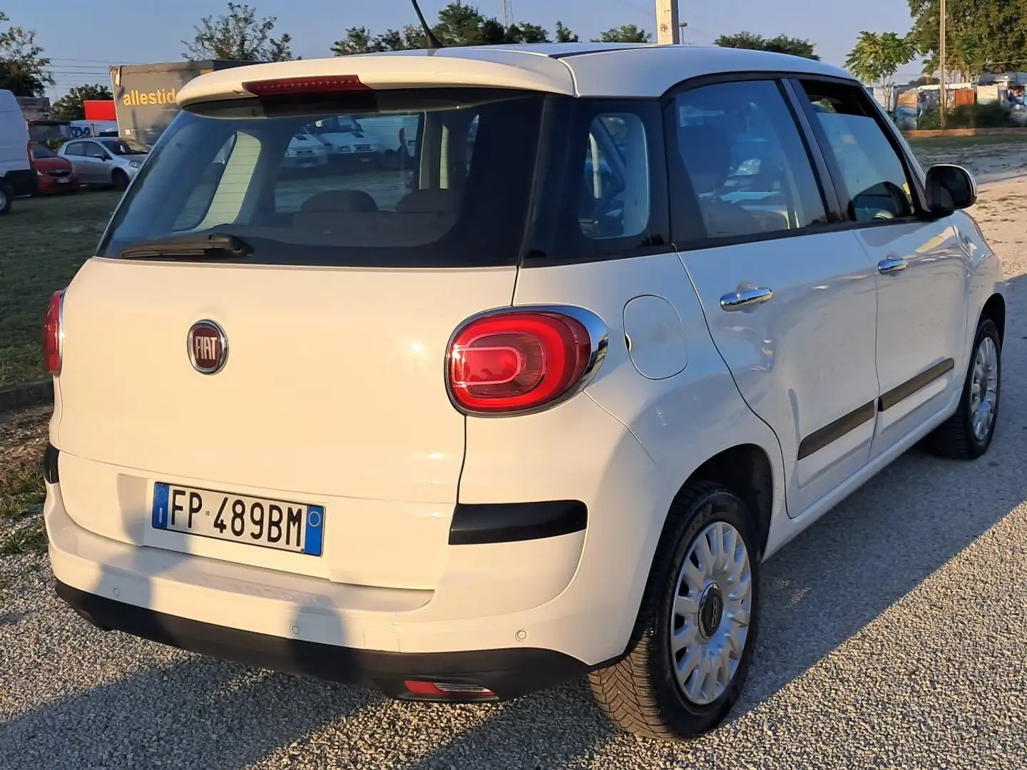 Fiat 500L 500L 0.9 t.air t. natural power Pop Star 80cv Blanc - 2