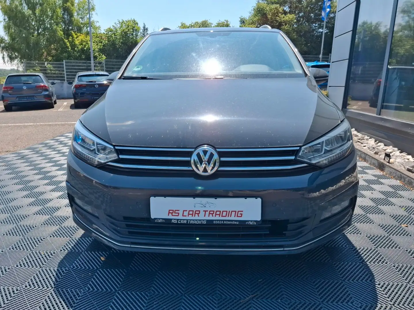Volkswagen Touran Highline*Alcantara*LED*Pano*DSG*1-Hand* Grijs - 2