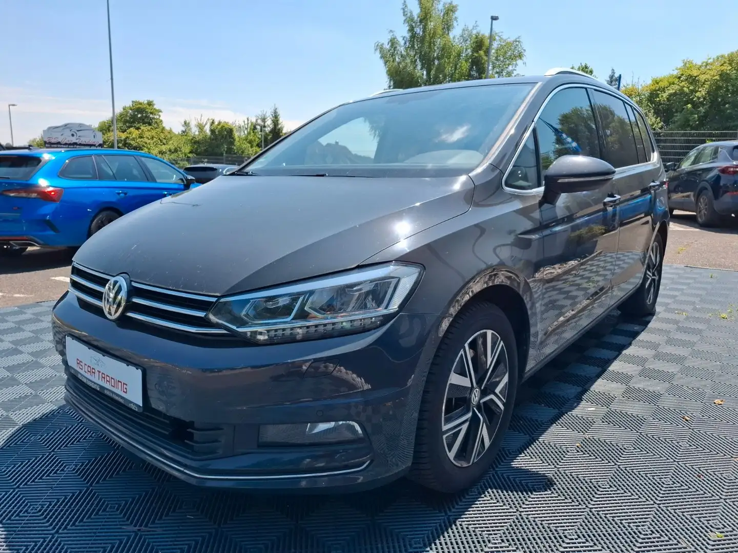 Volkswagen Touran Highline*Alcantara*LED*Pano*DSG*1-Hand* Grijs - 1