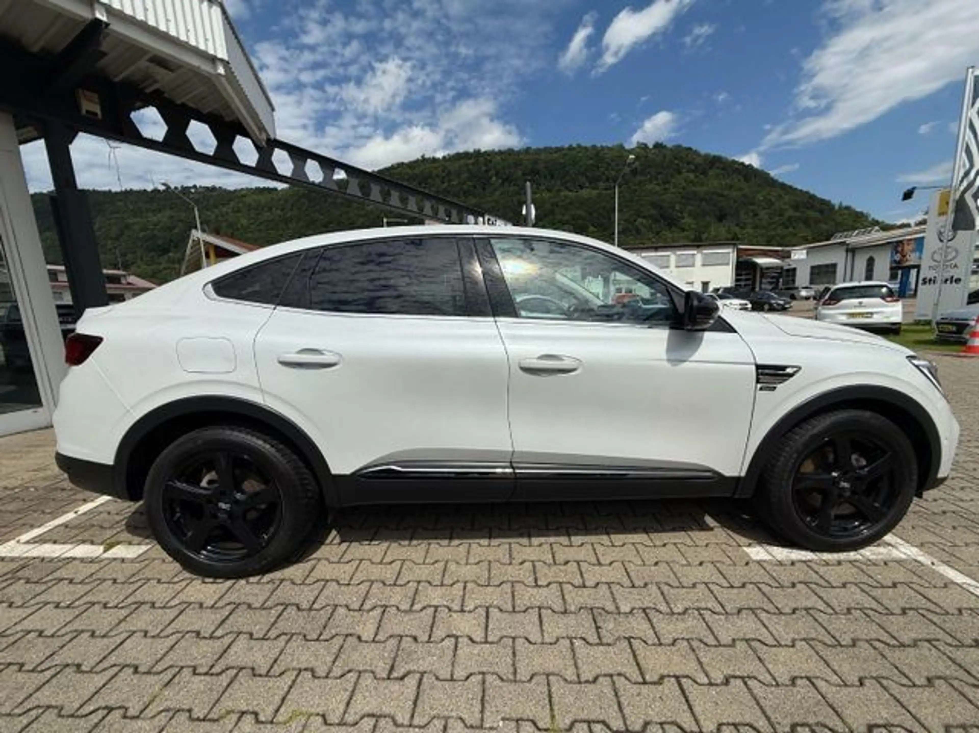 Renault Arkana INTENS E-TECH 145 HYBRID CARPLAY/KAMERA/PDC — photo 6