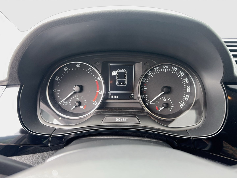 Skoda Fabia Style TSI DSG — photo 8
