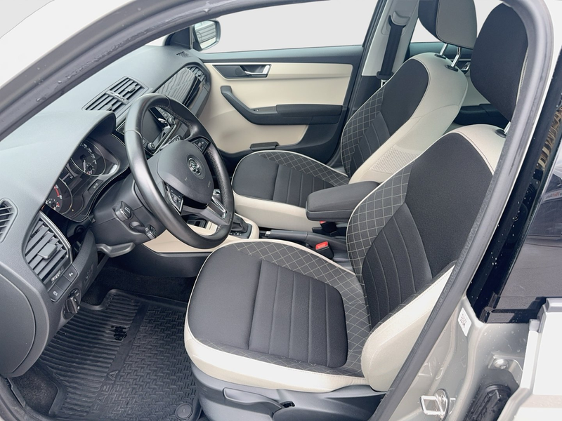 Skoda Fabia Style TSI DSG — photo 7