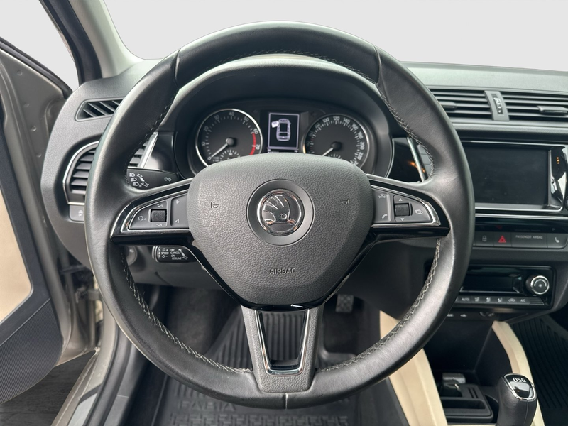 Skoda Fabia Style TSI DSG — photo 12